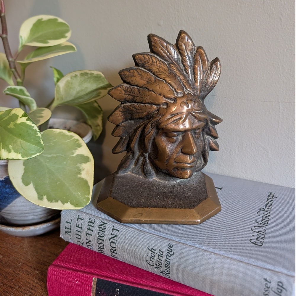 Vintage Cast Bronze Brass Native American Chief Head Bust Paperweight Desk Decor